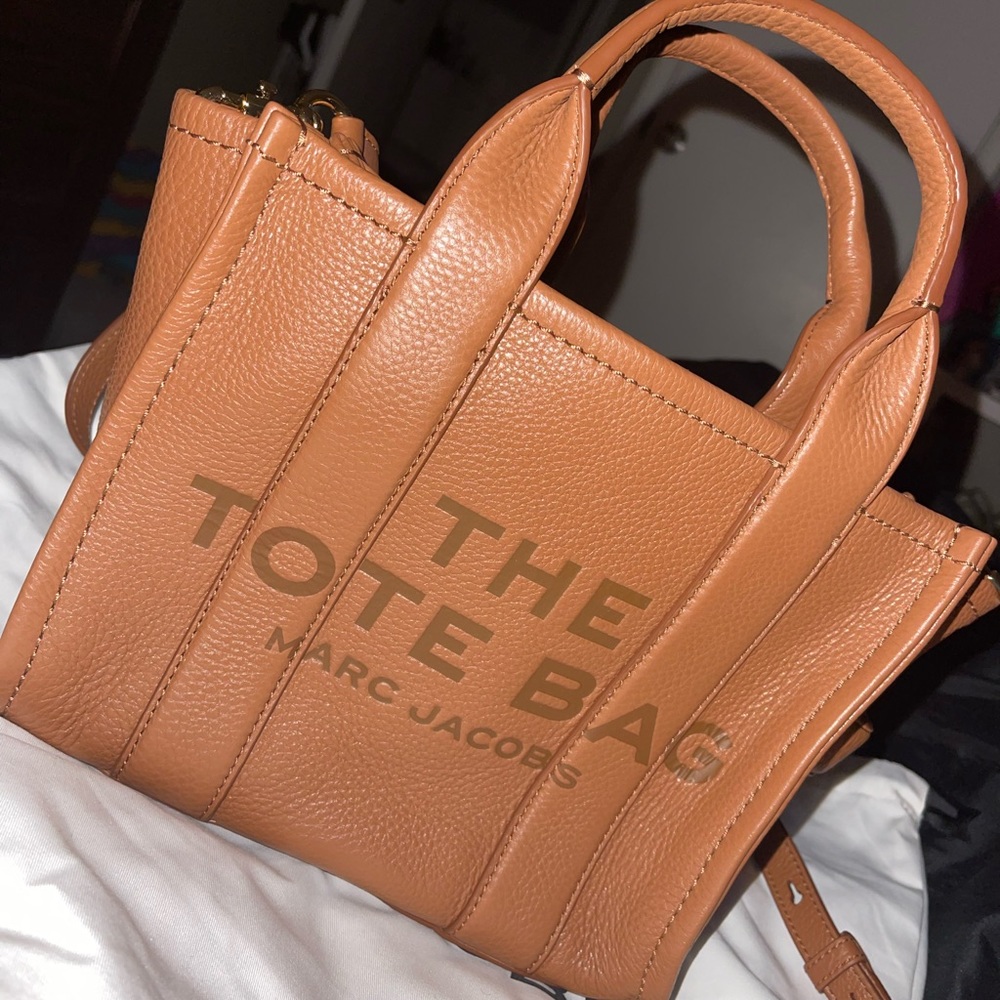 Marc Jacobs Mini traveler leather tote